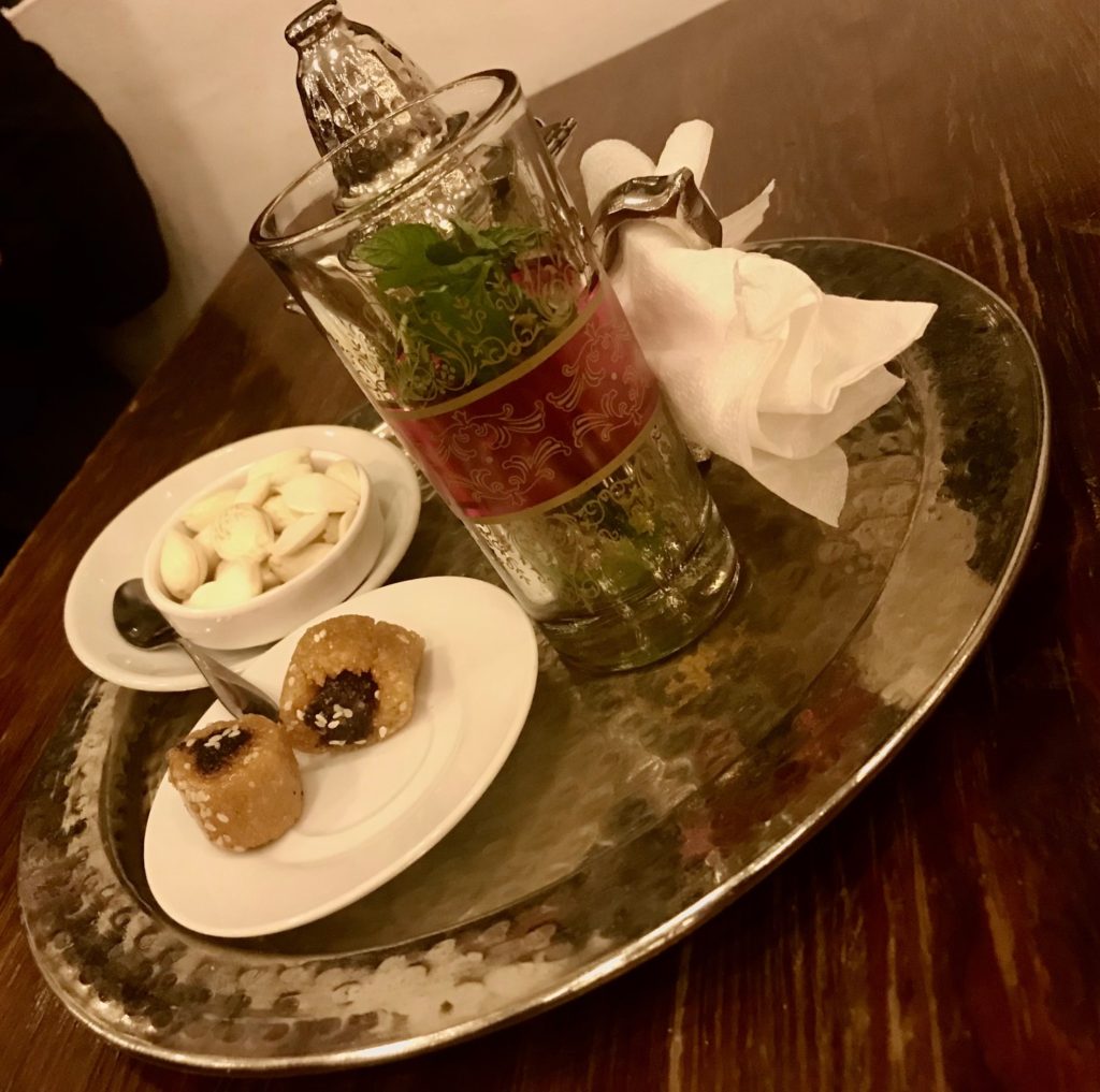 Peppermint tea and almonds, Tunis